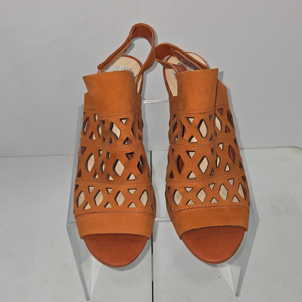 Vince Camuto VC-Deverly Leather Laser Cut Block Heel Sandals Orange Tan Size 10M - Picture 2 of 10